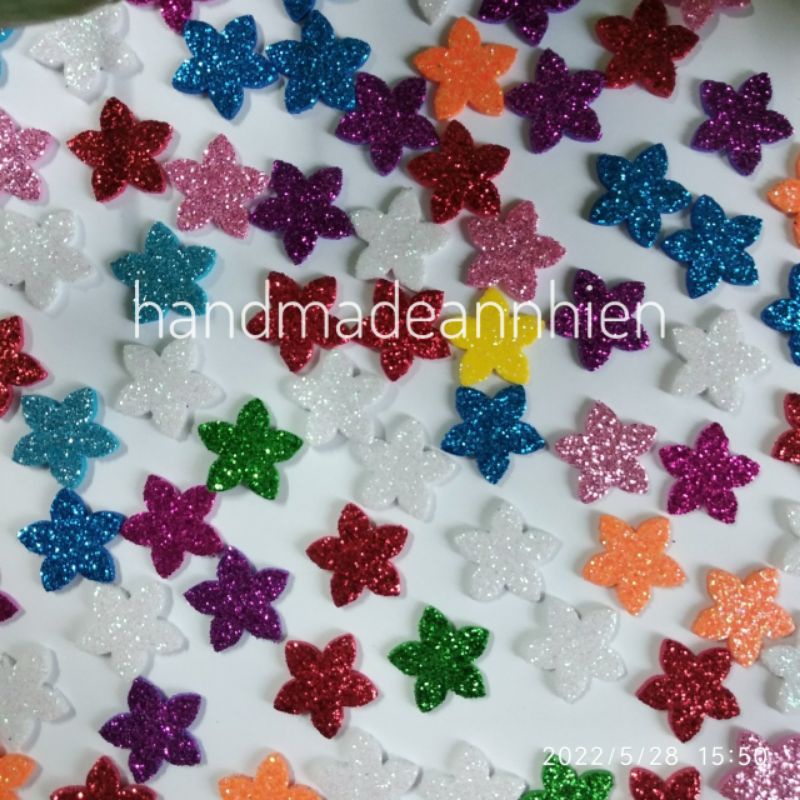 70 hoa 5 cánh, size 1.5cm, bằng giấy XỐP KIM TUYẾN - thủ công mầm non, thiệp, bưu thiếp, bao lì xì