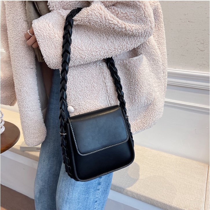 Túi xách nữ đeo vai kẹp nách, đeo chéo dây đuôi sam chất da mềm mịn Capucha T31