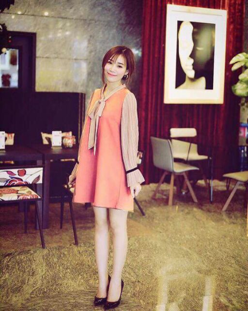 Đầm suông phối màu dập ly