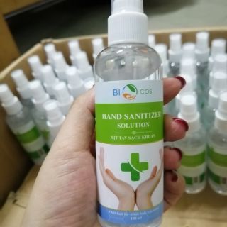 Nước rửa tay khô