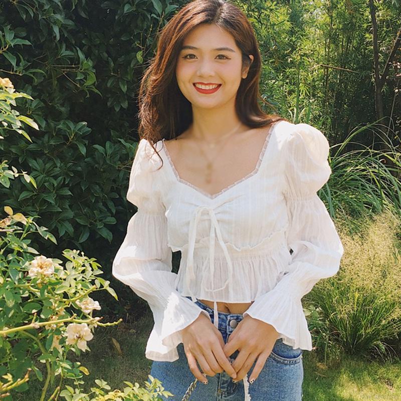 Áo Croptop Tay Dài Phối Ren Hoa Phong Cách Hàn Quốc
