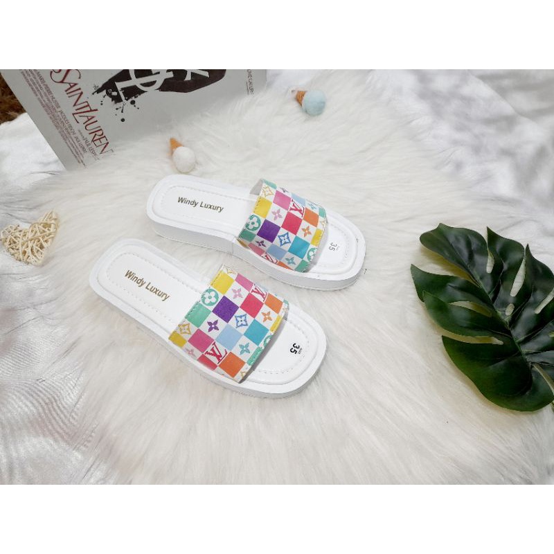 Dép Bánh Mỳ Hoa Văn LV 7 Màu Đủ Size bmLV