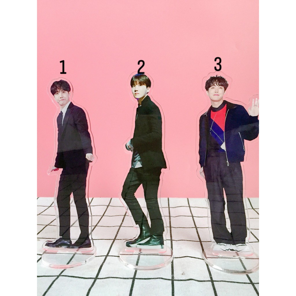 Standee tượng đứng Bangtan và thành viên trang trí bàn học bàn làm việc