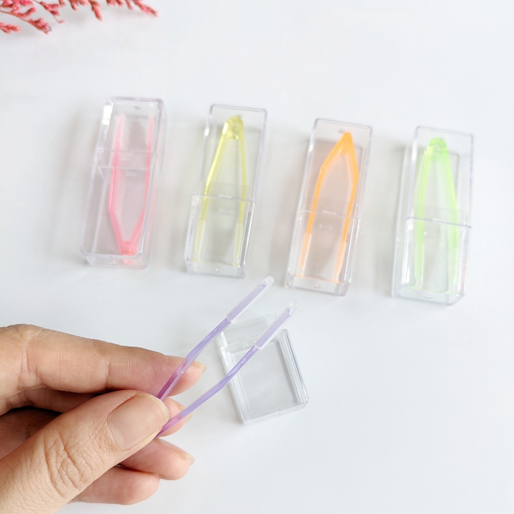 Dụng cụ gắn và tháo kính áp tròng (lens) dạng nhíp tiện dụng