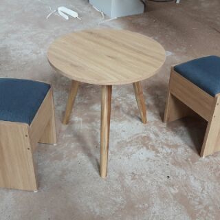 Bàn trà tròn vân gỗ 50x50