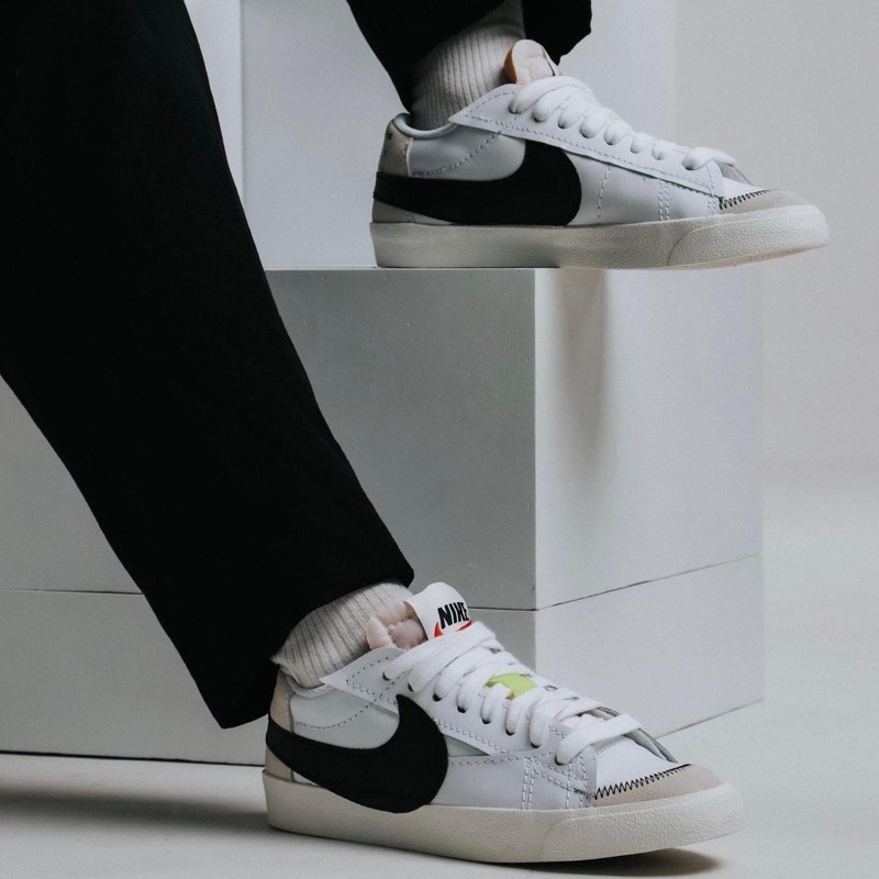 Giày Sneaker Nike Blazer Low ’77 Jumbo ‘White Black’  bản Swoosh To | PiuPiu Authentic