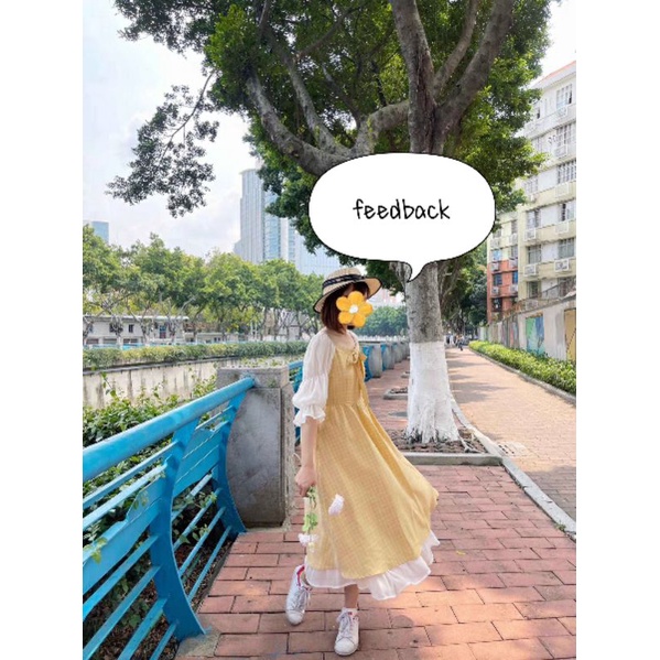 Đầm cổ vuông tay phồng nhẹ nhàng thơ mộng kiểu Pháp