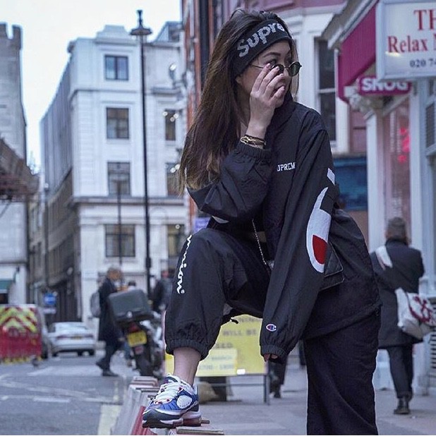 Áo khoác nam nữ Supreme X Champion Track Jacket