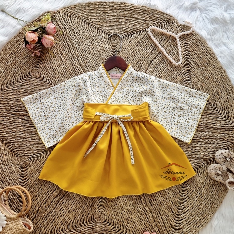 [THIẾT KẾ] KIMONO HOA VÀNG CÁCH TÂN CHO BÉ YÊU [HÀNG ĐẸP]