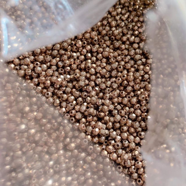 1kg Hạt cườm nhựa 3ly phá giá khai xuân