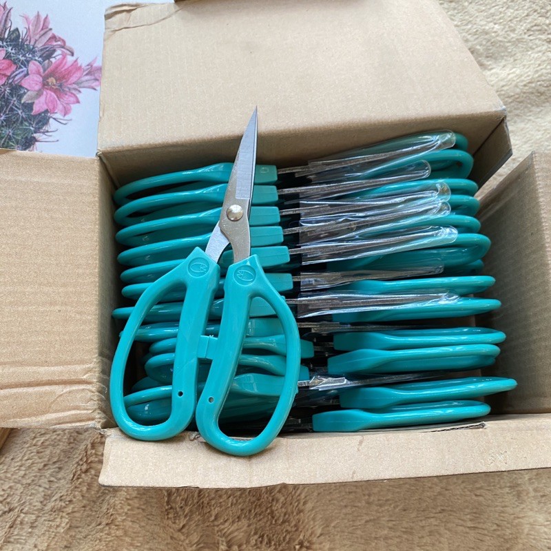 KÉO CẮT VẢI,DA...Tiện dụng 16 cm -Kéo lưỡi thẳng.