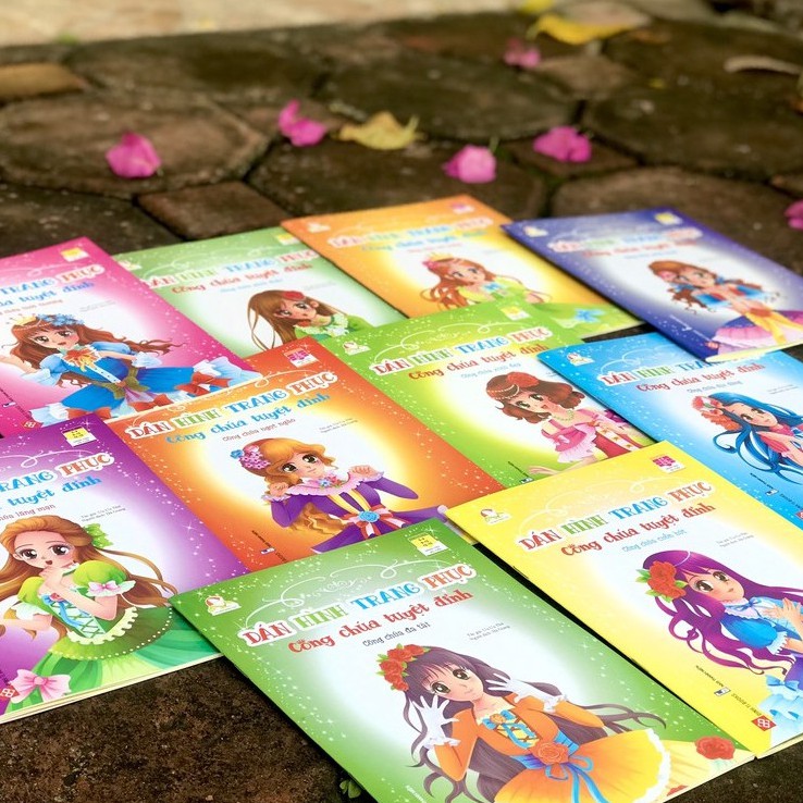 SÁCH - Dán hình trang phục công chúa tuyệt đỉnh