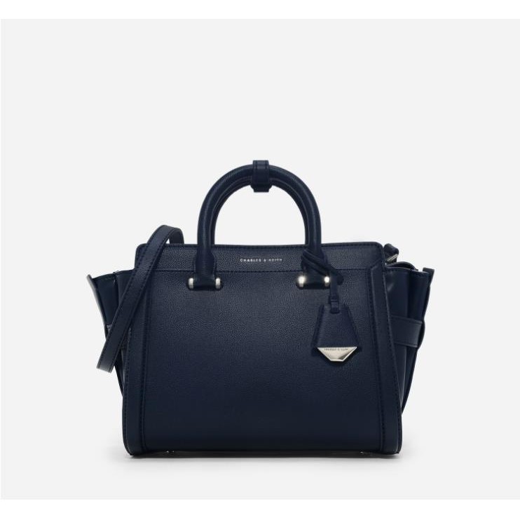 CHARLES & KEITH Siêu Chuẩn