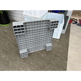 Pallet nhựa bít 60x60x10cm[ giao siêu tốc]