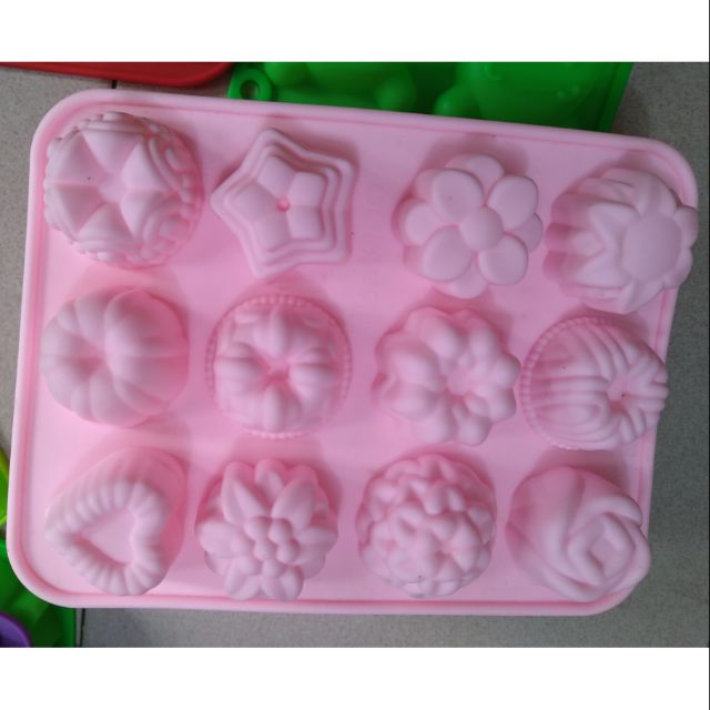 Khuôn silicone 12 hoa