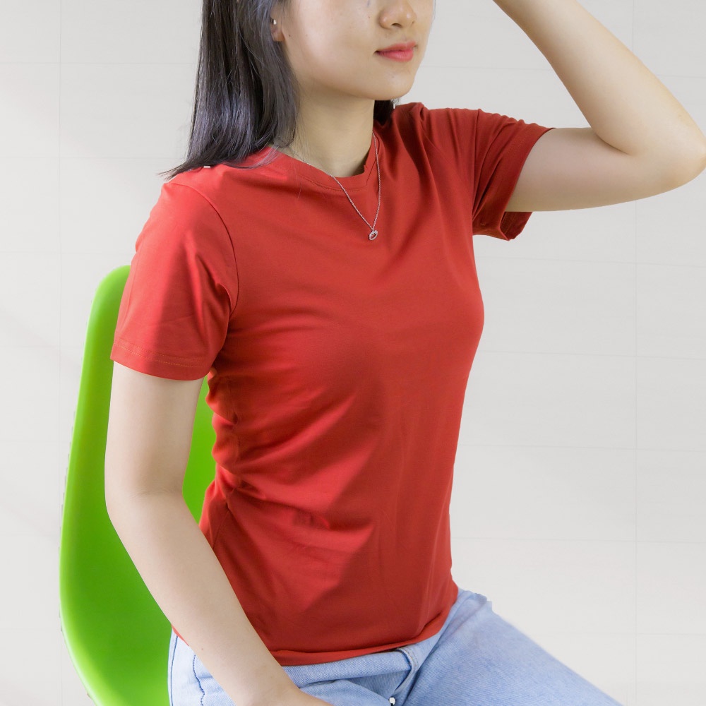 Áo thun nữ trơn cổ tròn màu xanh coban TOLI, chất cotton 4 chiều mềm mịn, co dãn, form suông cơ bản [NHIỀU MÀU]