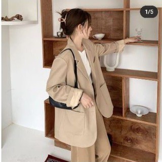 Blazer màu be đậm