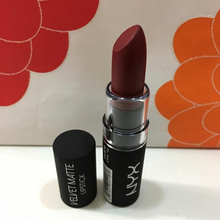 Son NYX Velvet Matte Lipstick Volcano