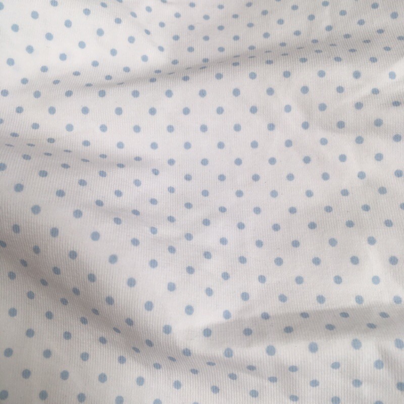 Vải thun cotton chấm bi