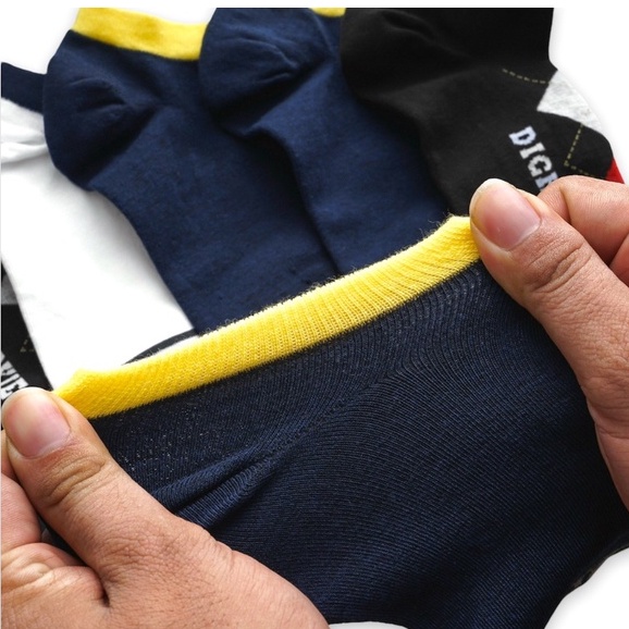 Đôi tất cotton nam cổ ngắn freesize co giãn thoáng mát thấm hút mồ hôi và không gây mùi hôi HUDOMAN VO-0010