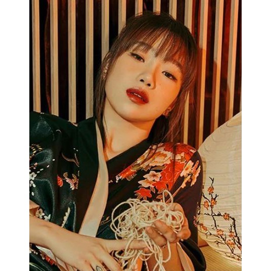 Bút Kẻ Mắt Nước Chống Trôi Hiệu Quả Cho Đôi Mắt Sắc Nét Merzy The Heritage Pen Eyeliner 0.5g | BigBuy360 - bigbuy360.vn