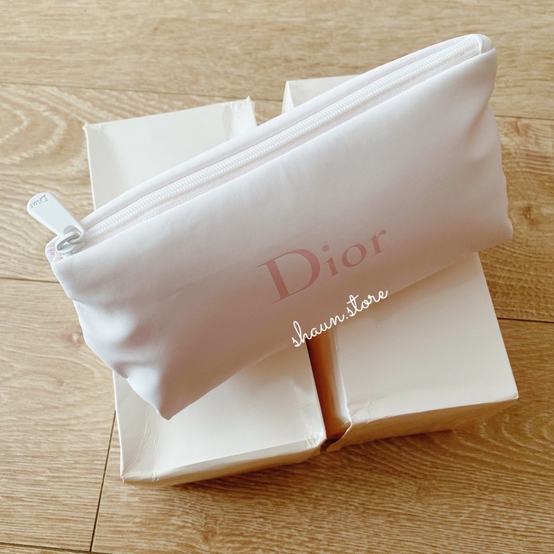 👝TÚI MỸ PHẨM DA MỀM TRẮNG CHRISTIAN #DIOR