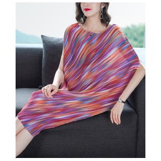 Đầm tay kiểu cánh dơi sang trọng