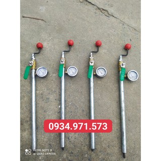 Tay bơm xúc lật