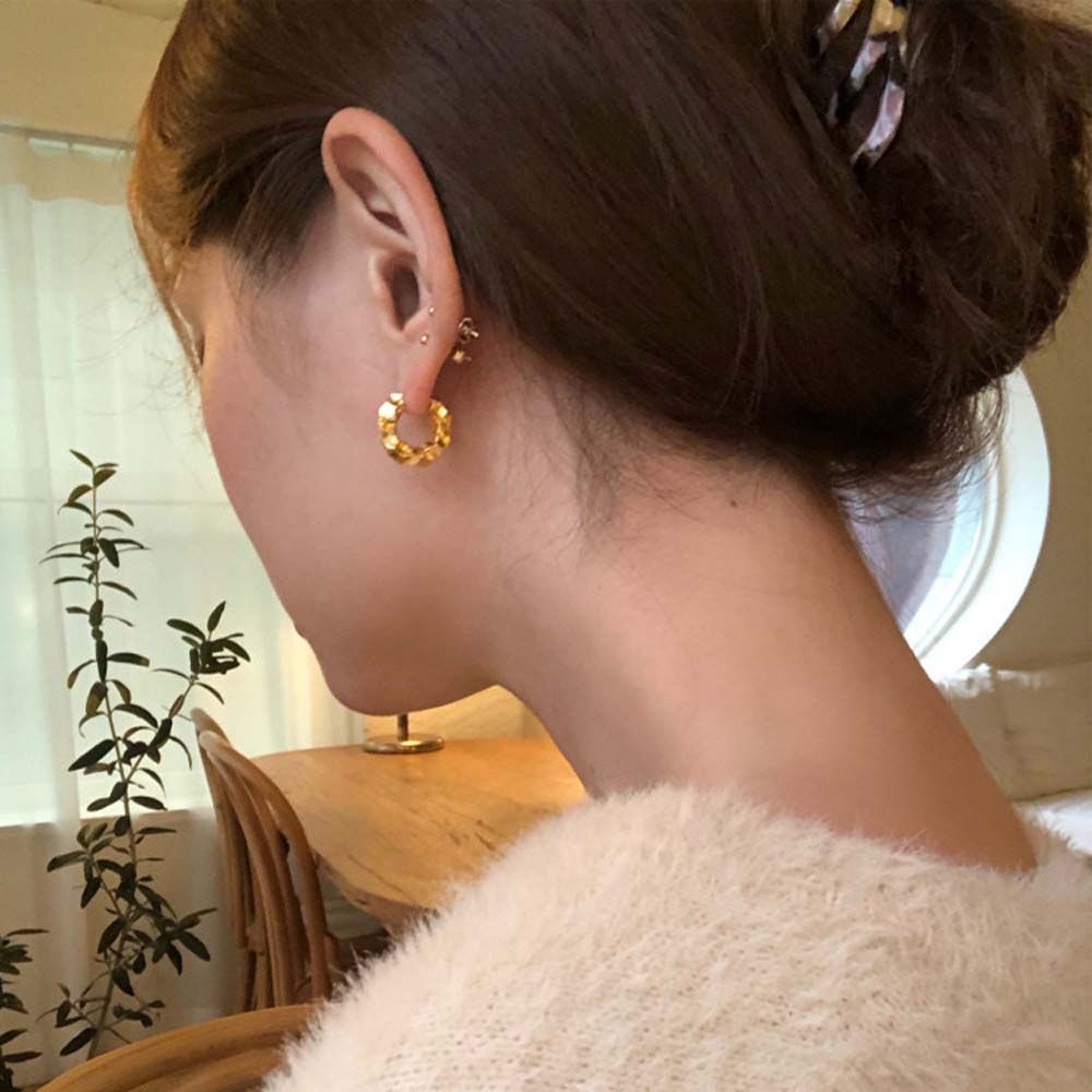 Đôi khuyên tai hình học bằng hợp kim phong cách Hàn Quốc cho nữ