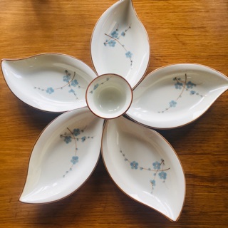 Đĩa hoa Bát Tràng