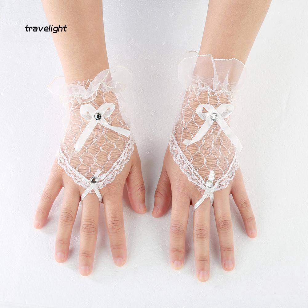 Găng Tay Ren Hở Ngón Quyến Rũ Cho Cô Dâu