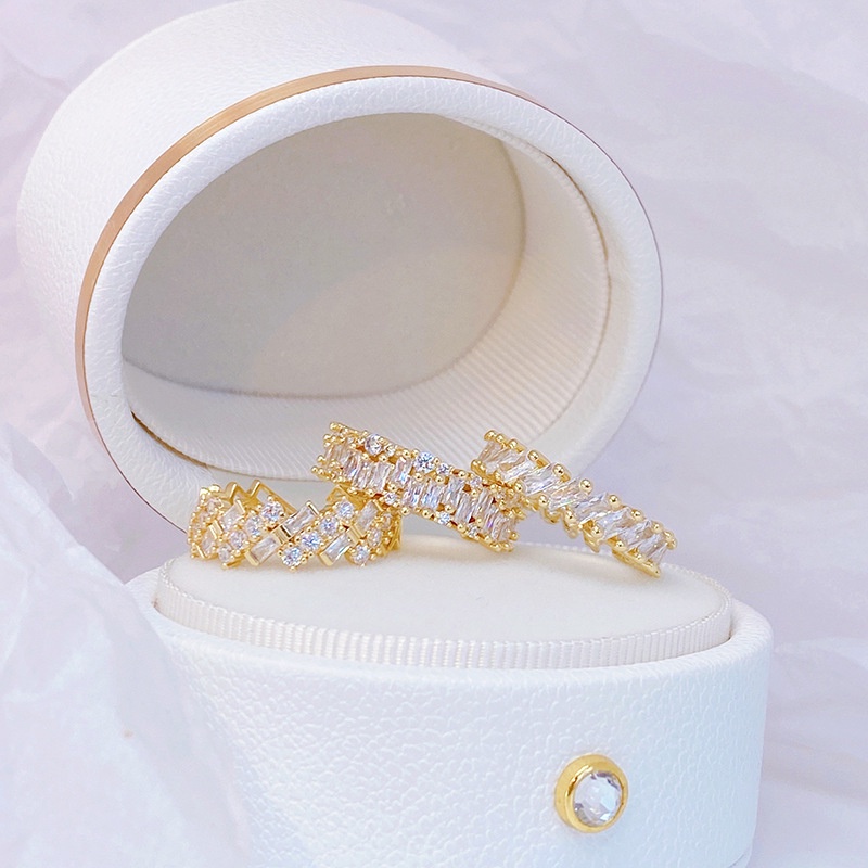 Nhẫn nữ mạ vàng 14K đính đá Zircon