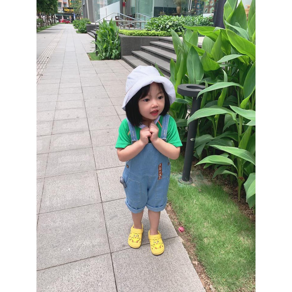 Yếm bò ZARA cho bé gái