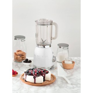 MÁY XAY SINH TỐ SMEG BLF01