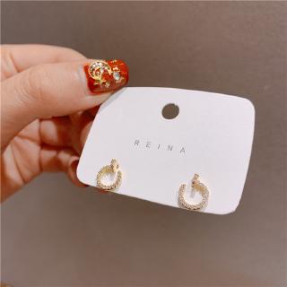 Khuyên tai đính đá thời trang Hàn Quốc sang trọng