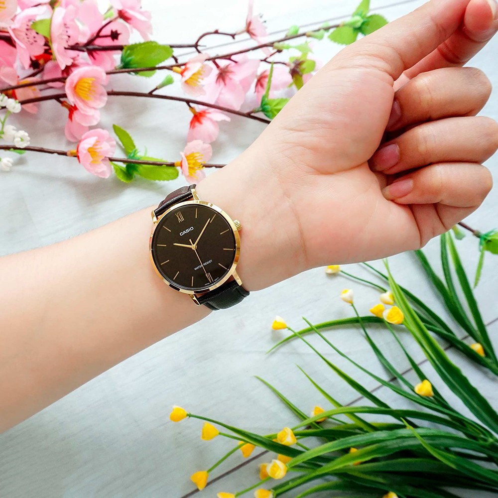 Đồng hồ nữ dây da Casio Anh Khuê LTP-VT01GL-1BUDF