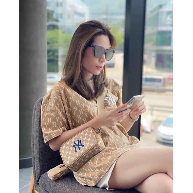 Túi đeo chéo unisex MLB