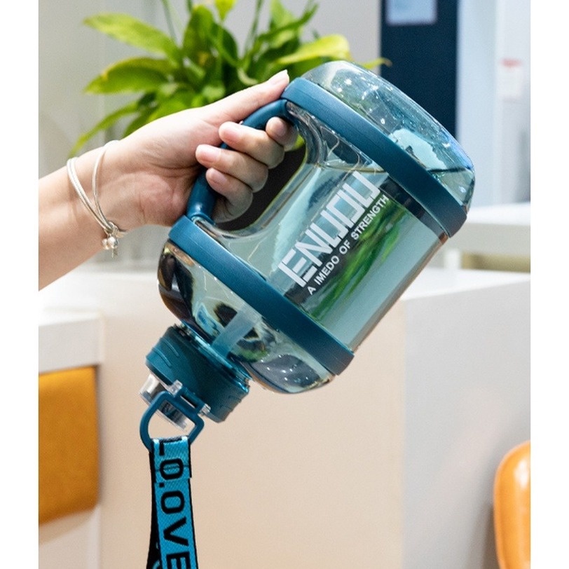 Bình đựng nước thể thao dung tích lớn 2l chống rơi tiện dụng dành cho nam và nữ Bình Nước Thể Thao Dung Tích Lớn nước có tay cầm Gallon Không BPA Chống Rò Rỉ Tiện Lợi