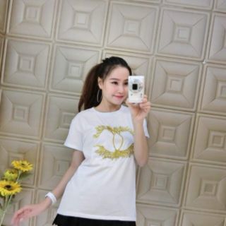 Áo thun cổ tròn