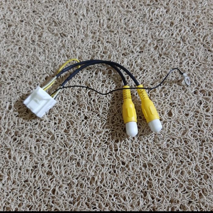 Ổ Cắm Camera Trong Và Ngoài Cho Xe Hơi Toyota And FORTUNER 2014