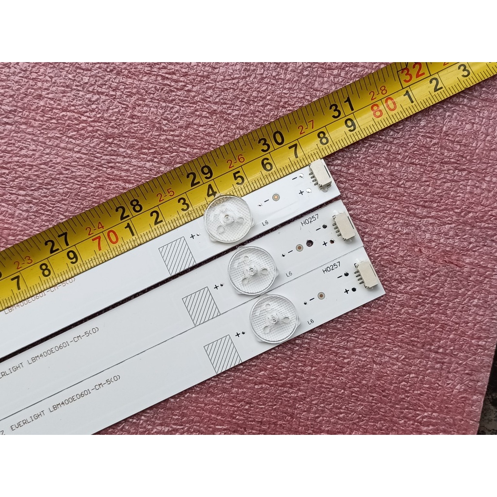 BỘ THANH ĐÈN LED TIVI SHARP 40LE280 40LE380, HÀNG MỚI 100%, BỘ 3 THANH, MỖI THANH 6 BÓNG 3V, DÀI 77,5cm
