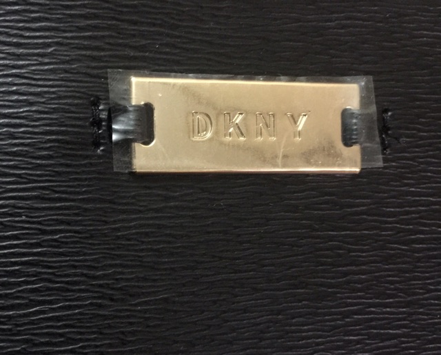 Túi DKNY Auth Đen Size Lớn ( Có Sẵn )