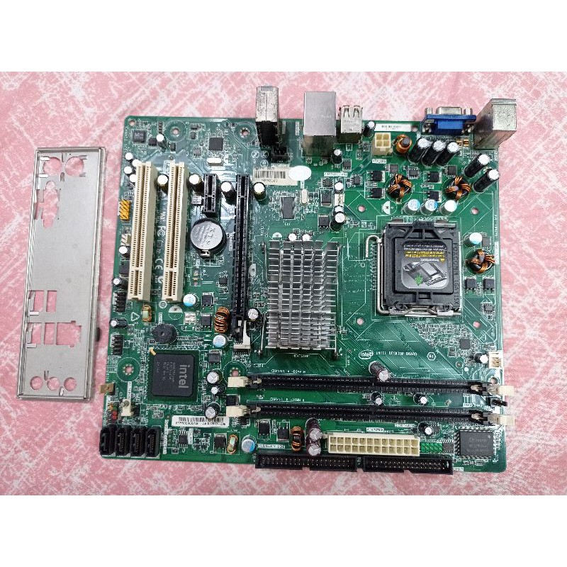 combo Main board Intel 775, tặng CPU, quạt cpu, và 2 thanh ram 1G