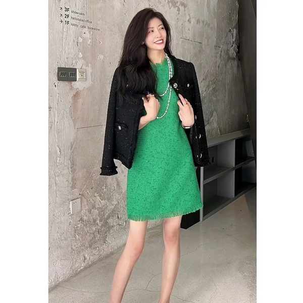 Váy dạ weet màu xanh lá cây dáng suông cho nữ