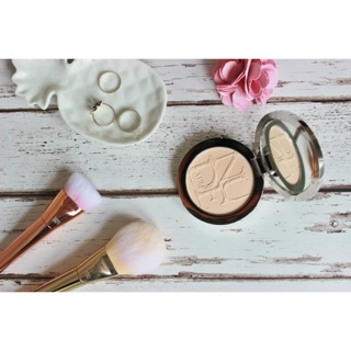 PHẤN PHỦ DIOR THẾ HỆ MỚI NHẤT DIOR SKIN NUDE AIR POWDER (Kèm cọ kabuki)