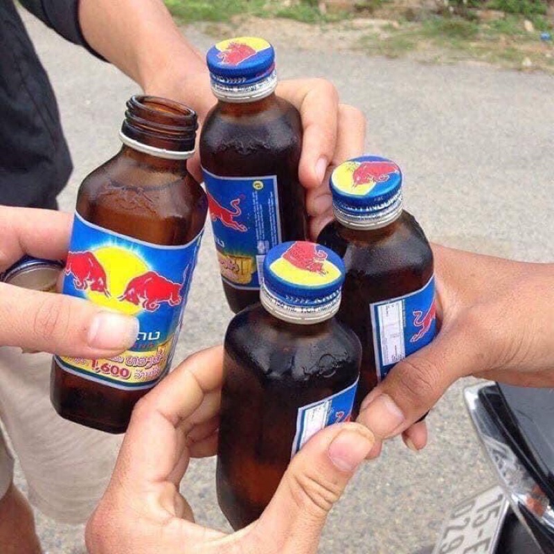 Lốc 10 Bò Húc Thái Lan Chai Thuỷ Tinh