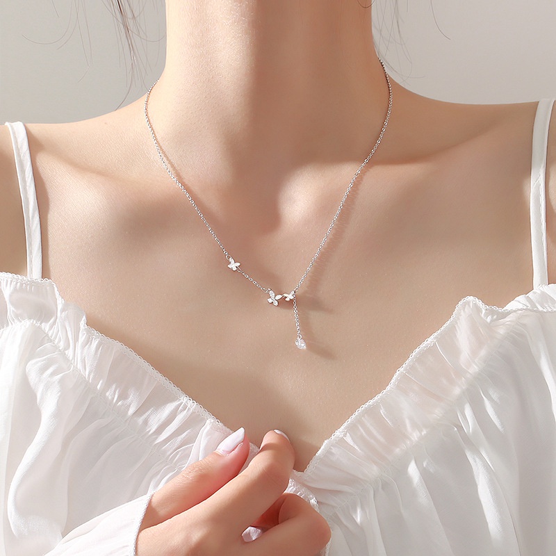 Vòng cổ Mặt Hình Bướm Màu Kẹo Đơn Giản Cá Tính