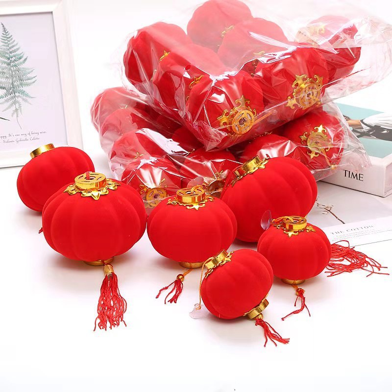 Lồng đèn màu đỏ phong cách trung hoa trang trí nhà cửa vào dịp năm mới tiện dụng