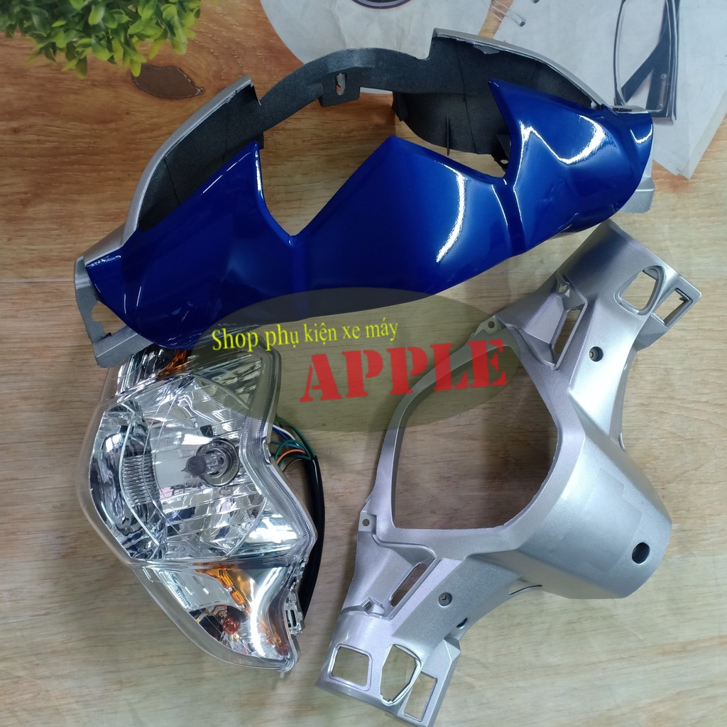 Bộ đầu đèn xe Wave RSX 110 đời 2010 đến 2012 gồm 4 món: ốp đầu trước sau,gáy và pha đèn có bóng