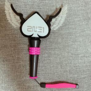2NE1 LIGHTSTICK JP VER.2